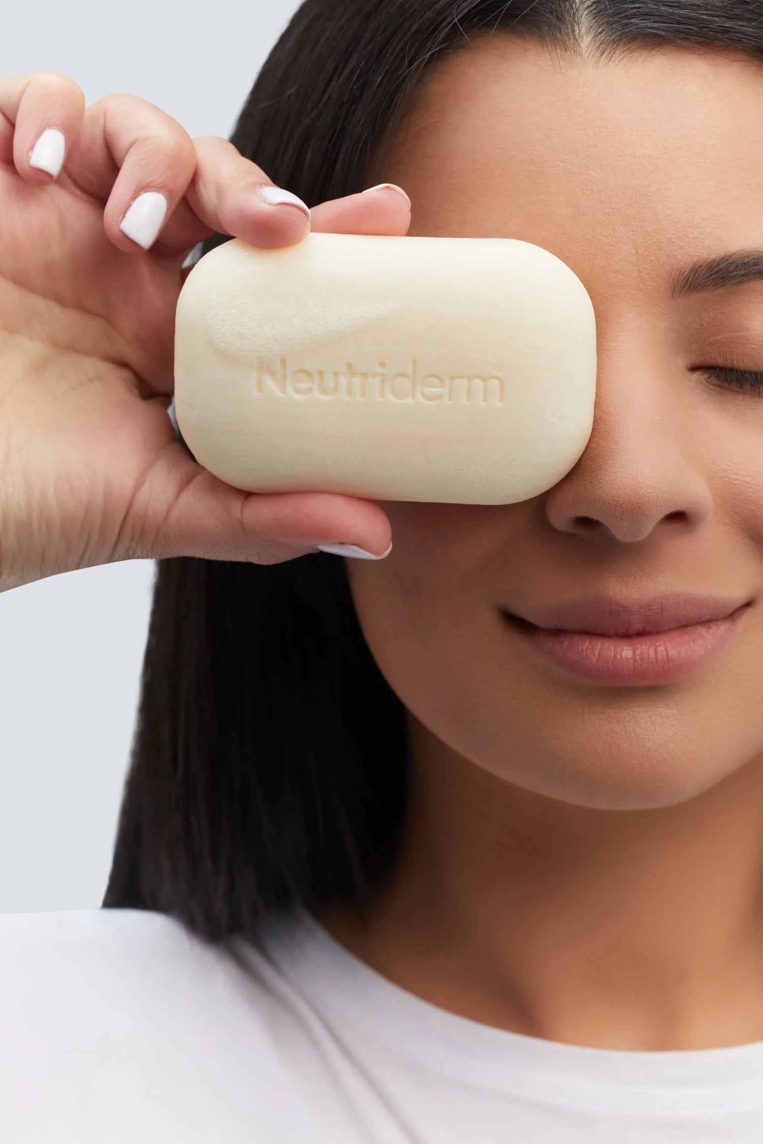 Reduce Dark spots with neutriderm brightening bar